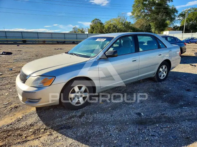 2000 Toyota AVALON photo