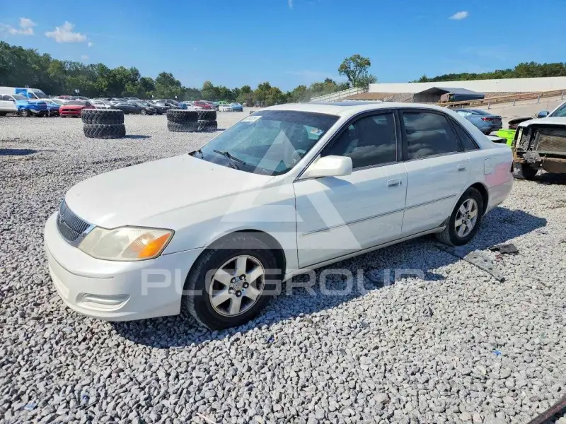 2000 Toyota AVALON photo