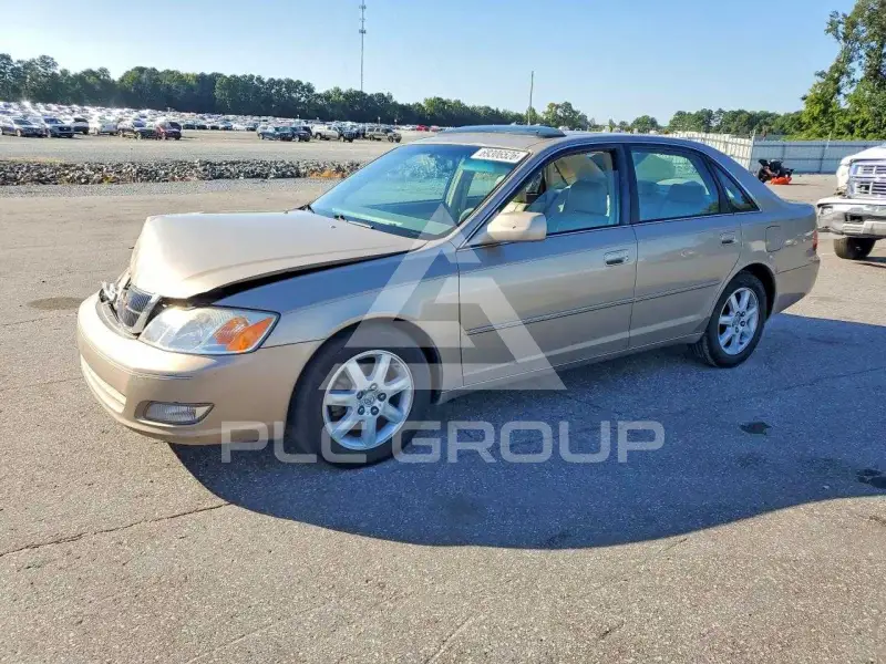 2000 Toyota AVALON фото