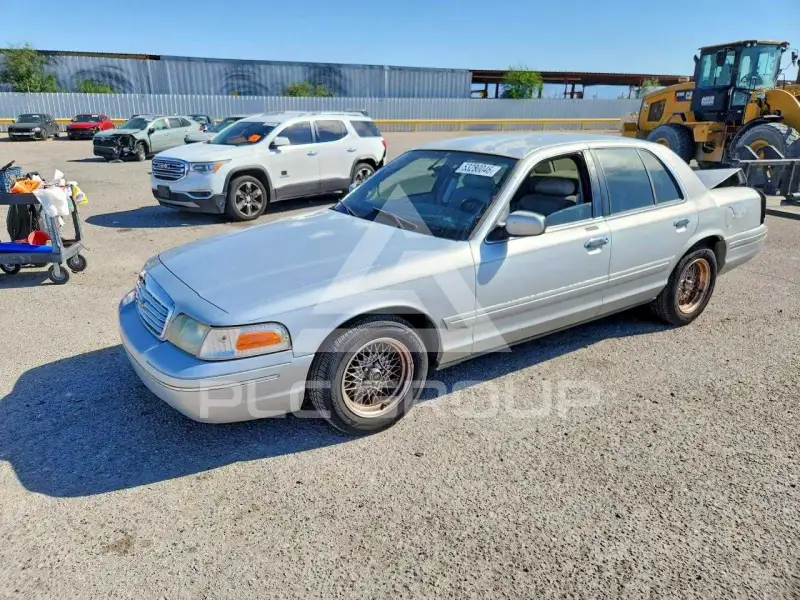 2000 Ford CROWN фото