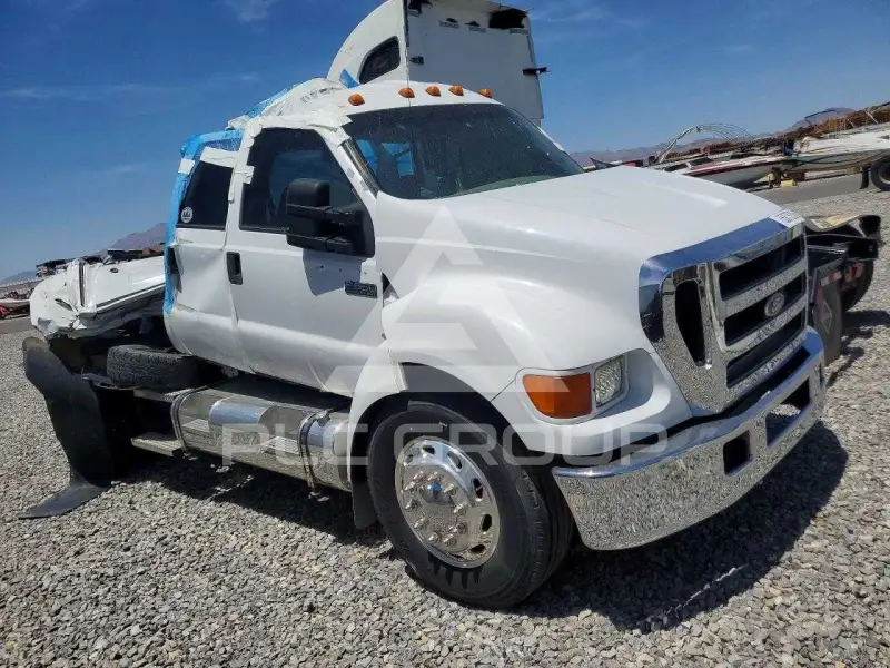 2000 Ford F-650 photo