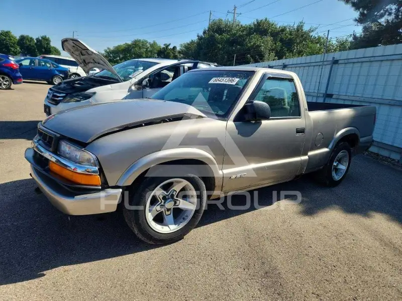 2001 Chevrolet S10 фото