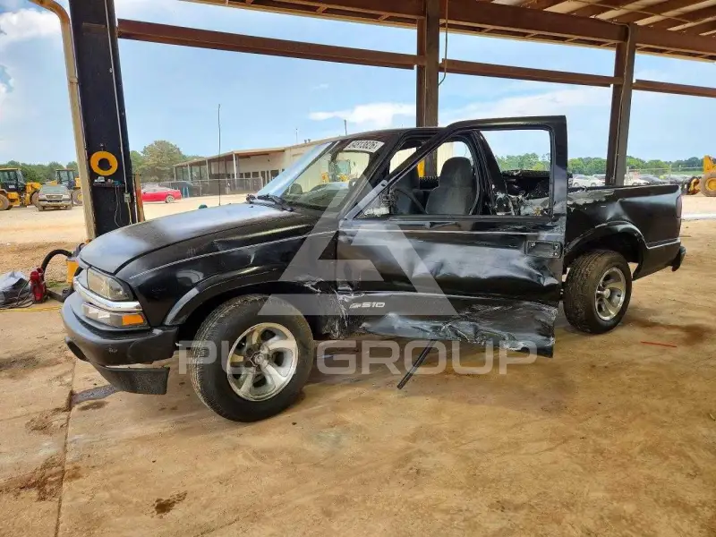 2001 Chevrolet S10 фото