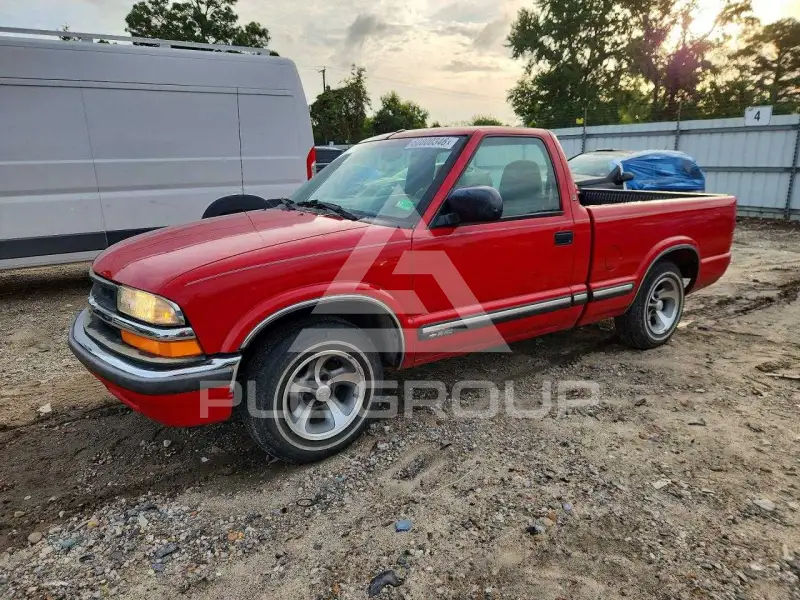2001 Chevrolet S10 photo