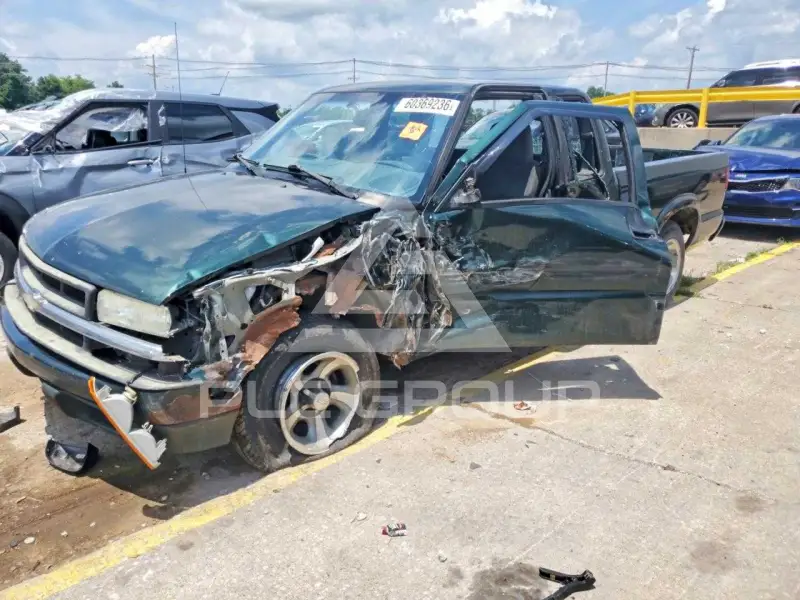 2001 Chevrolet S10 фото