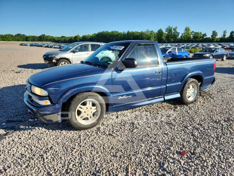 2001 Chevrolet S10 фото