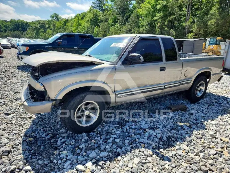 2001 Chevrolet S10 фото