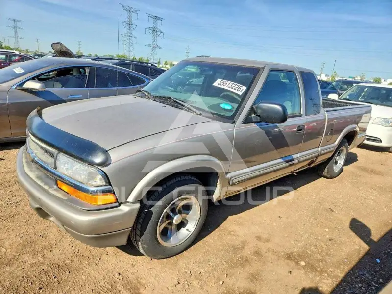 2001 Chevrolet S10 фото