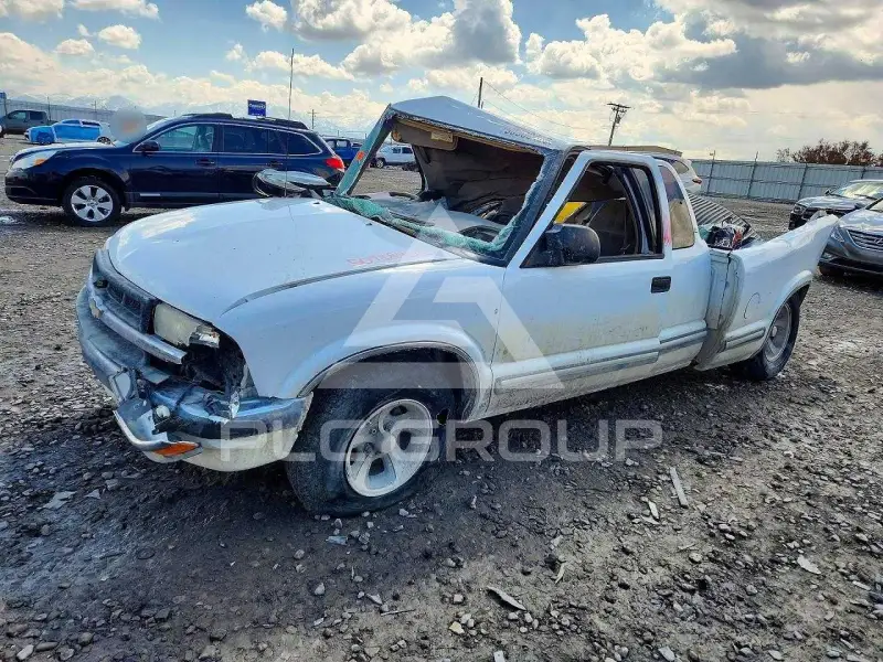 2001 Chevrolet S10 photo