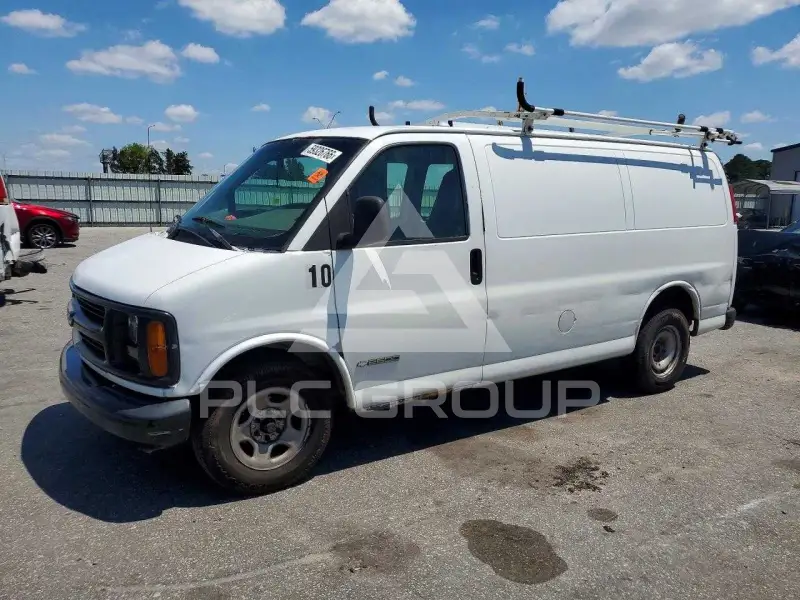 2001 Chevrolet Express photo