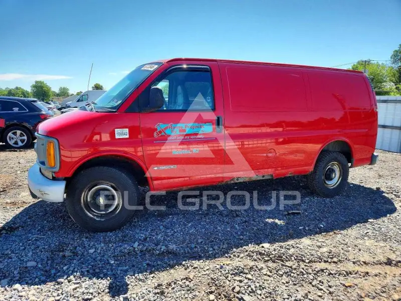 2001 Chevrolet Express photo