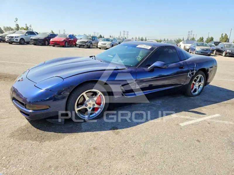 2001 Chevrolet Corvette photo