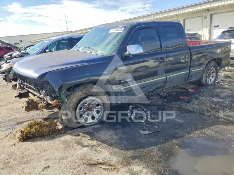 2001 Chevrolet Silverado photo