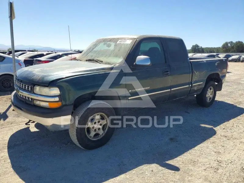 2001 Chevrolet Silverado photo