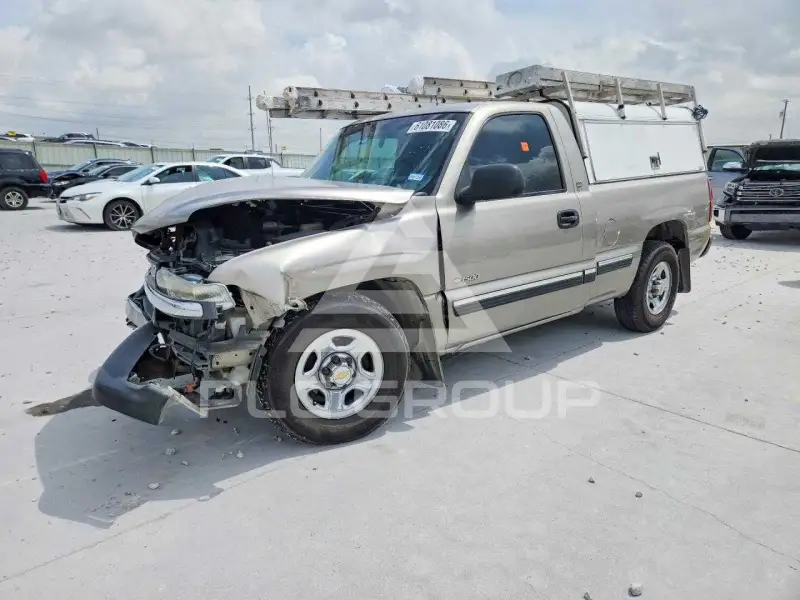 2001 Chevrolet Silverado photo