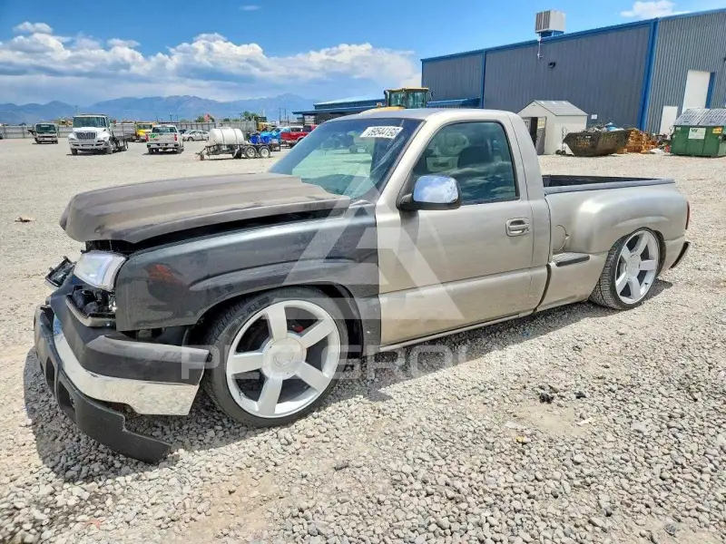 2001 Chevrolet Silverado photo