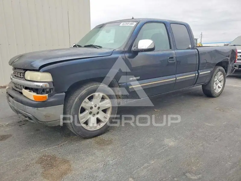 2001 Chevrolet Silverado photo