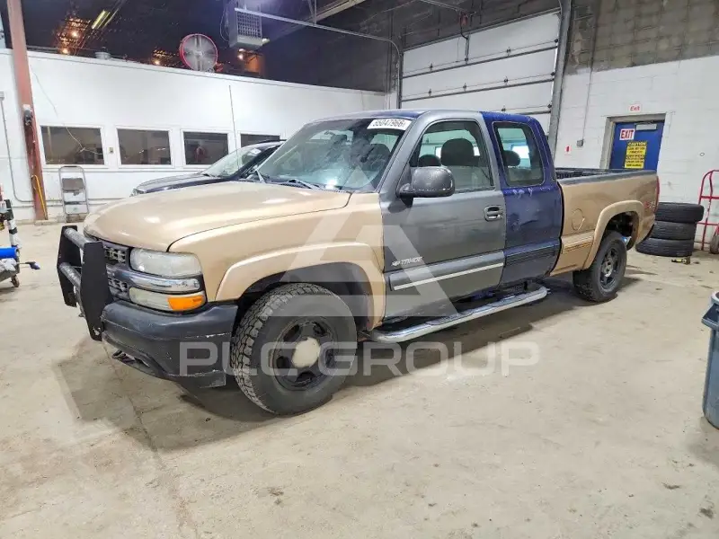 2001 Chevrolet Silverado photo
