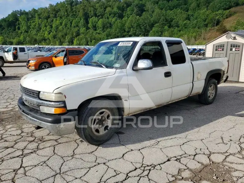2001 Chevrolet Silverado photo