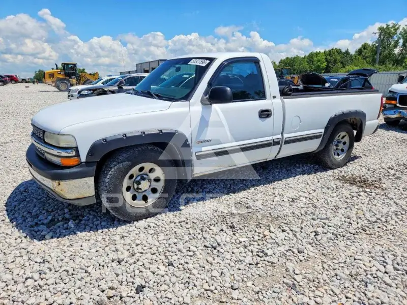 2001 Chevrolet Silverado photo