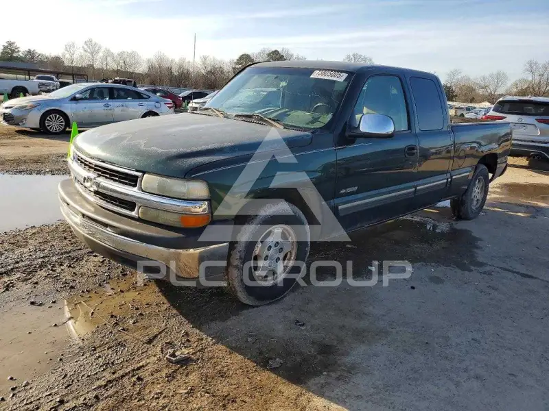 2001 Chevrolet Silverado photo