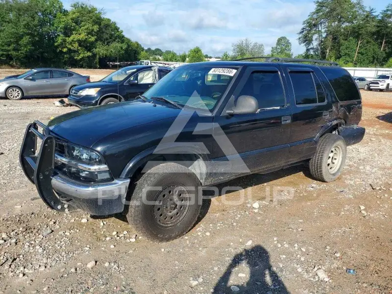 2001 Chevrolet Blazer photo