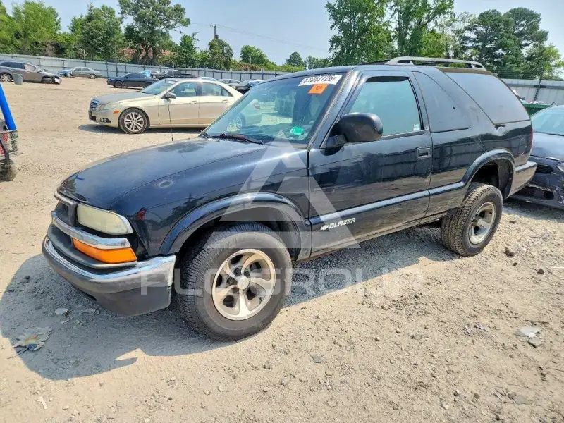 2001 Chevrolet Blazer photo