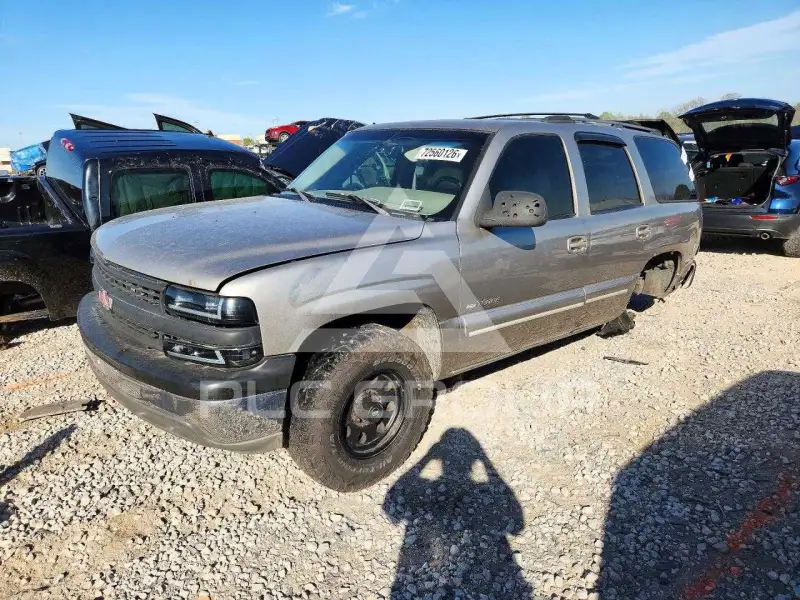 2001 Chevrolet Tahoe photo