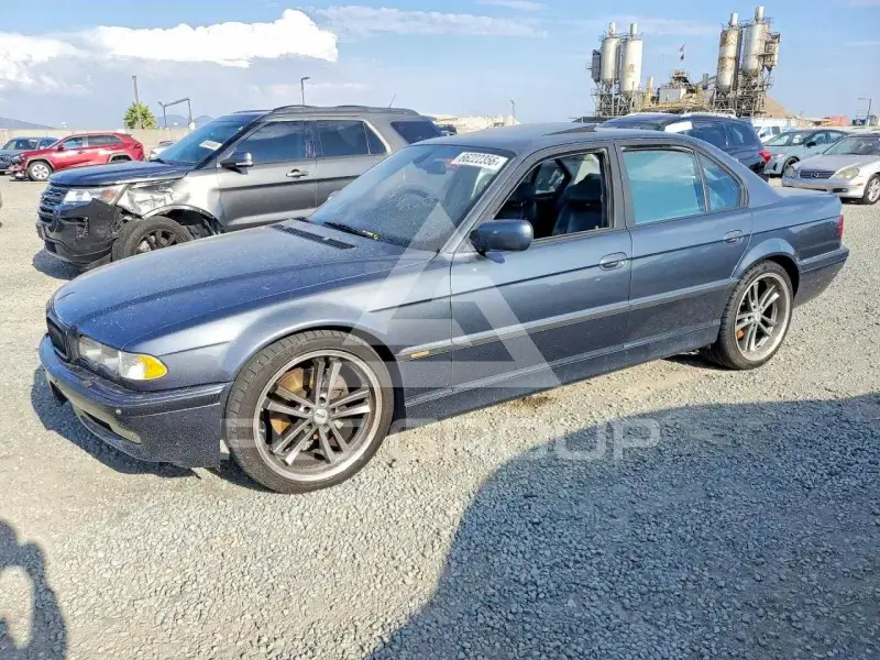 2001 BMW 740 photo