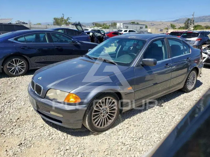 2001 BMW 330 фото