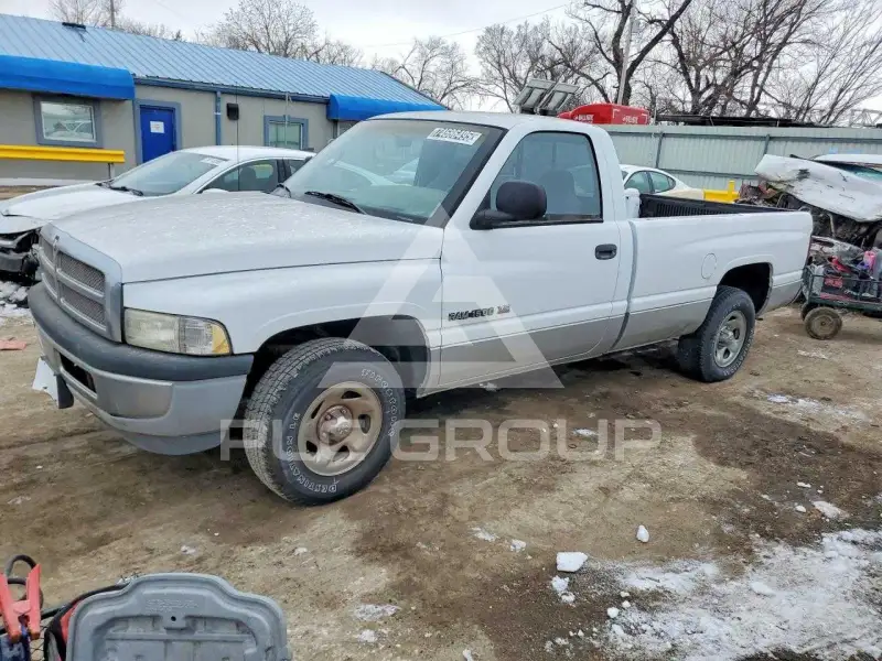 2001 Dodge RAM photo