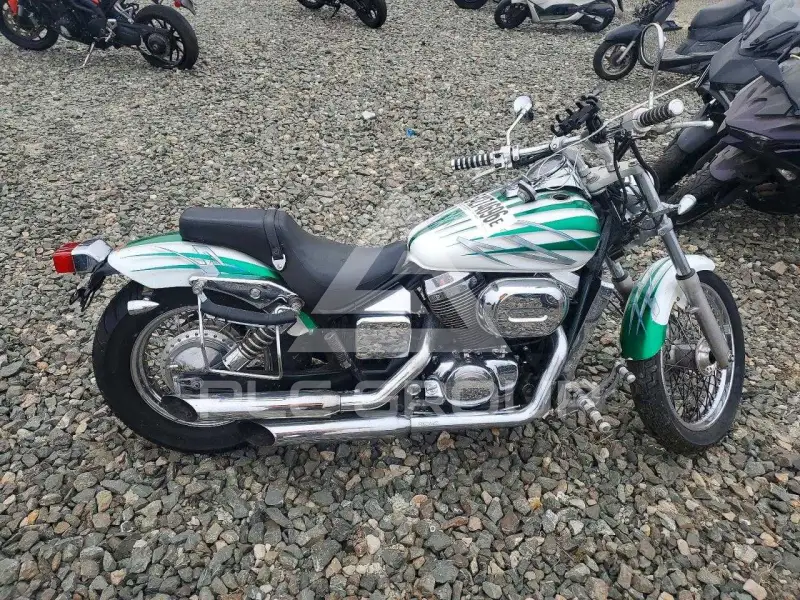 2001 Honda VT фото