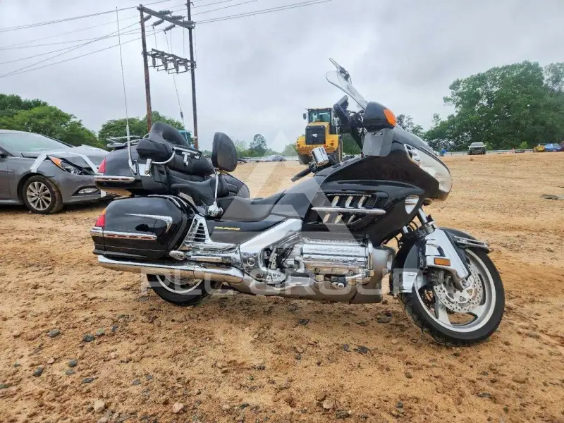 2001 Honda GL фото