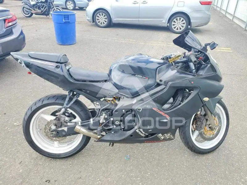 2001 Honda CBR фото