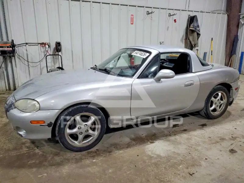 2001 Mazda MX-5 photo