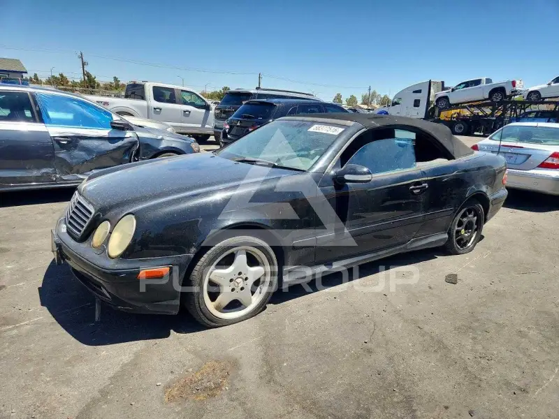 2001 Mercedes Benz CLK photo