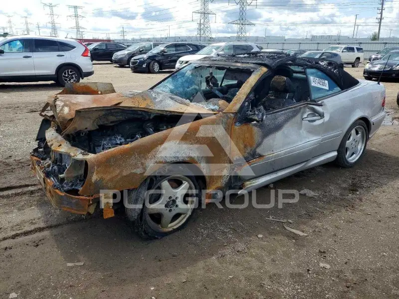 2001 Mercedes Benz CLK фото