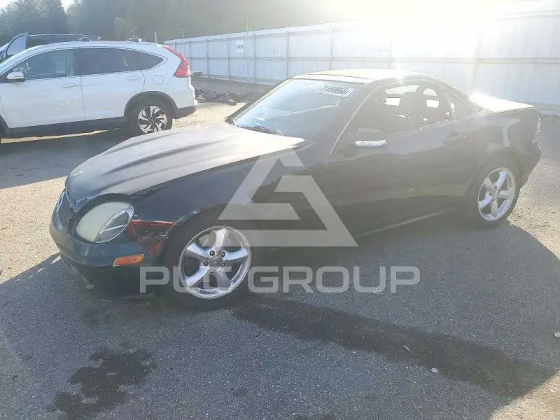 2001 Mercedes Benz SLK-Class photo