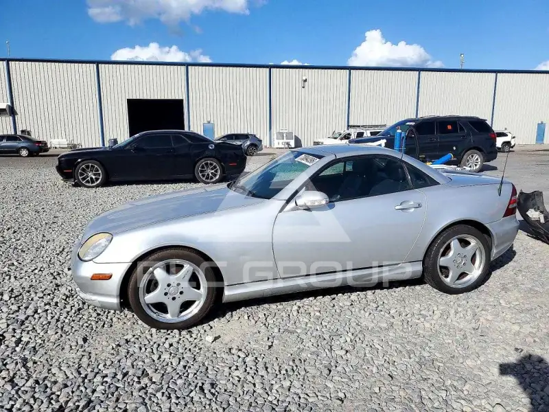 2001 Mercedes Benz SLK-Class photo