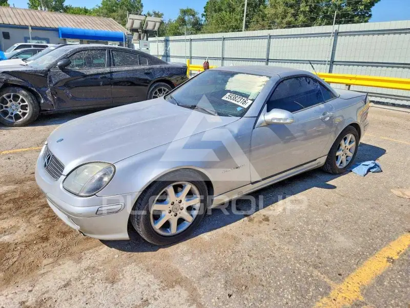 2001 Mercedes Benz SLK-Class photo