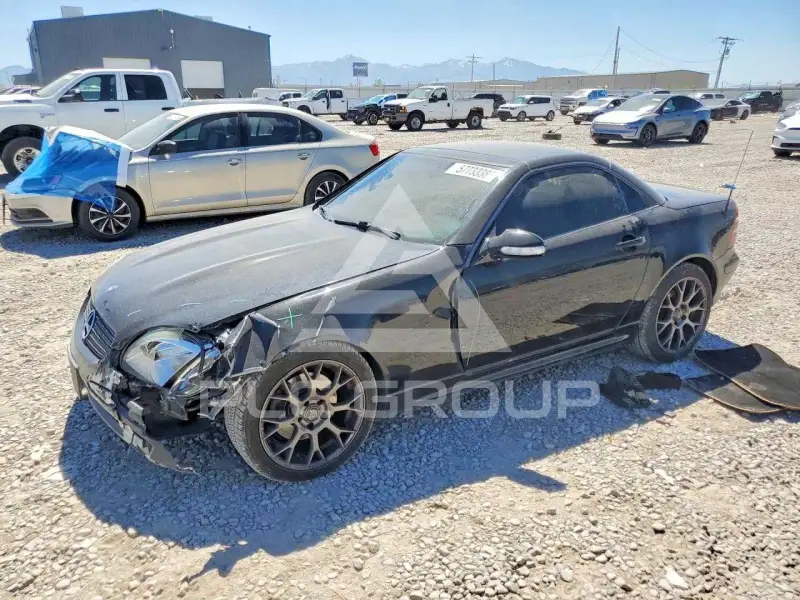 2001 Mercedes Benz SLK-Class photo