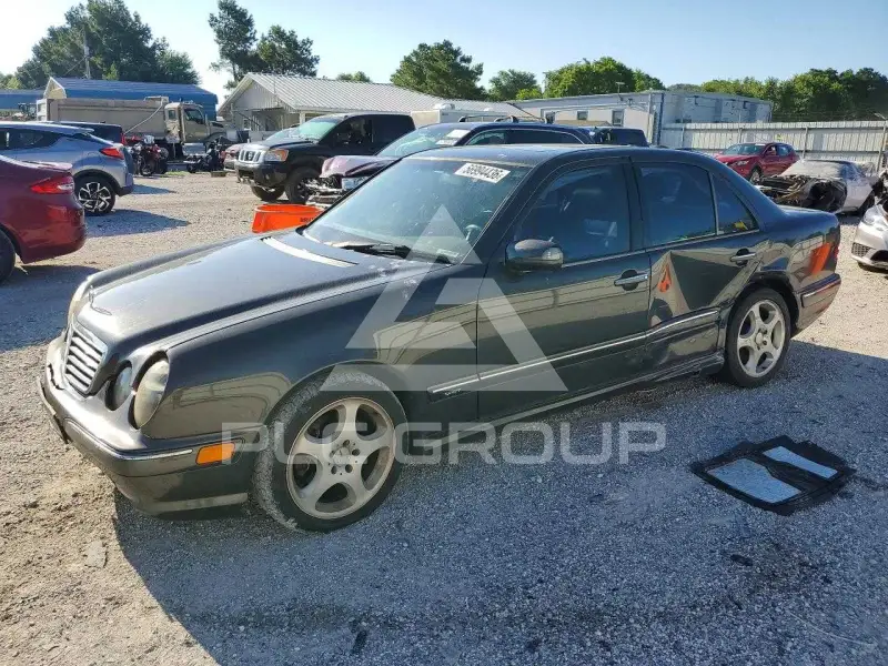 2001 Mercedes Benz E-Class photo