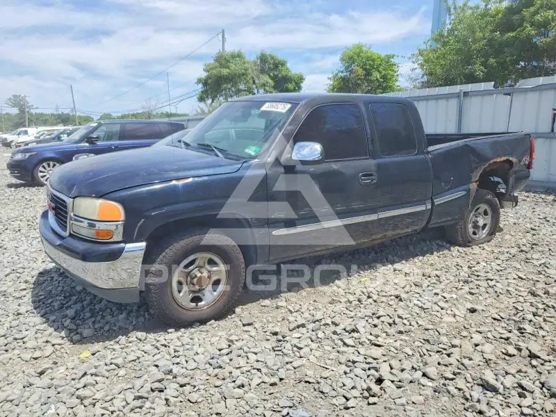 2001 GMC Sierra photo