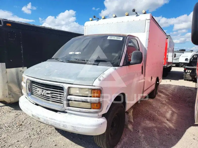 2001 GMC Savana фото