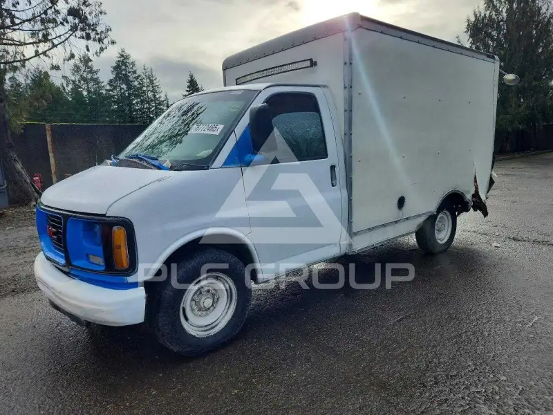 2001 GMC Savana photo