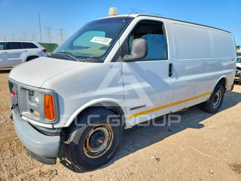 2001 GMC Savana photo