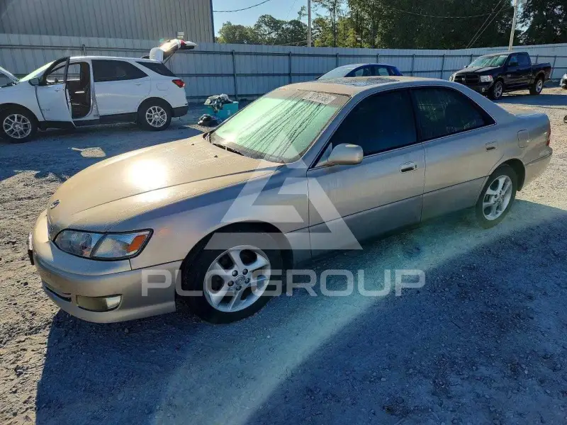 2001 Lexus ES300 photo