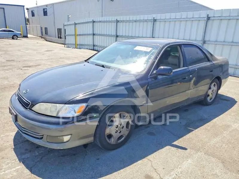 2001 Lexus ES300 photo