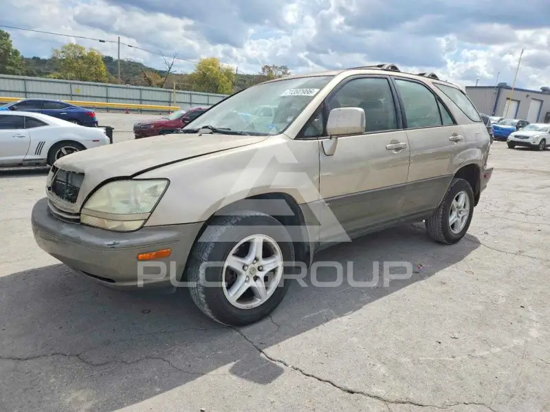 2001 Lexus RX300 photo