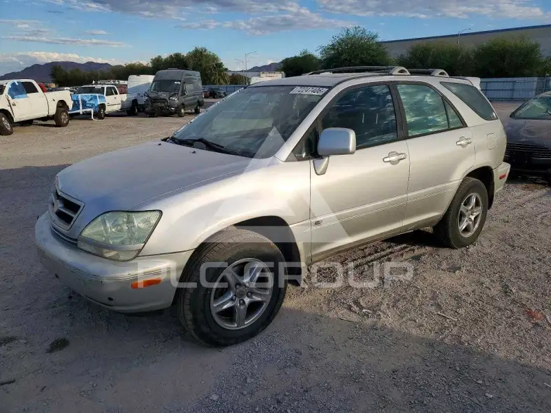 2001 Lexus RX300 photo